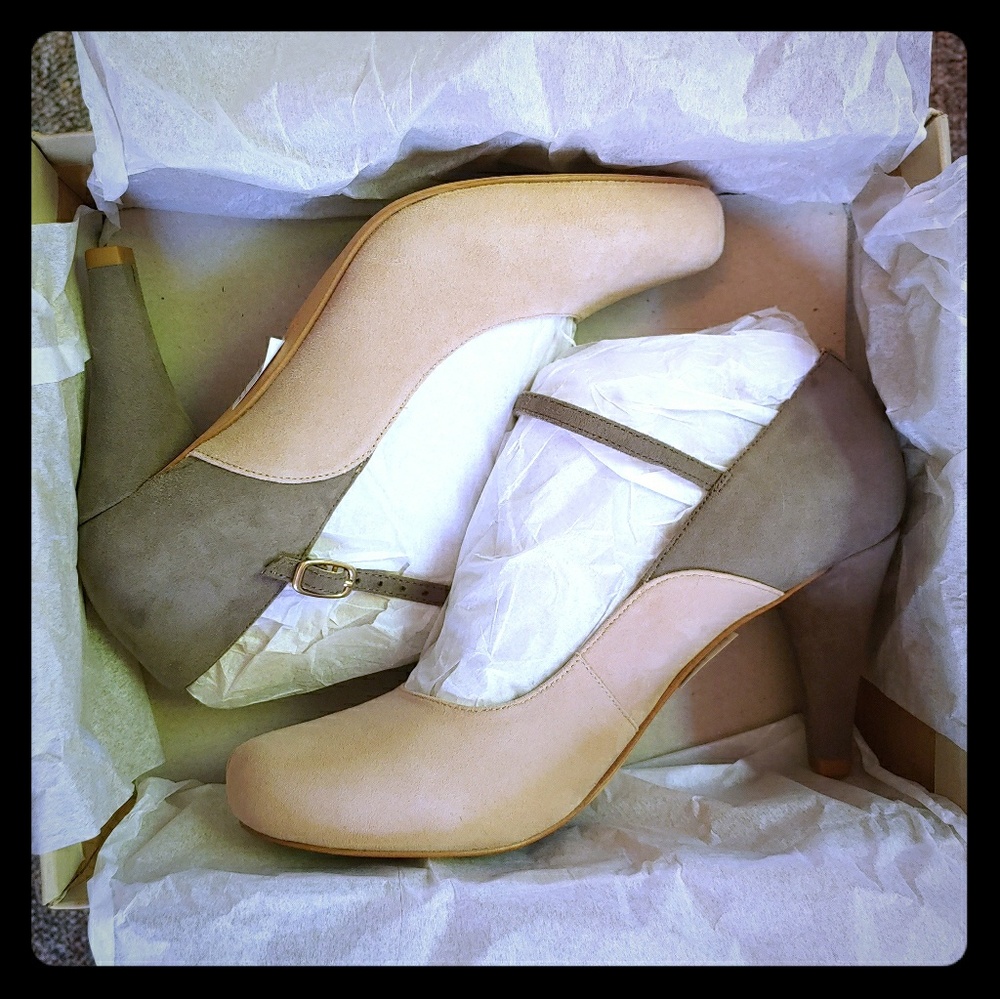 Clarks Mary Jane